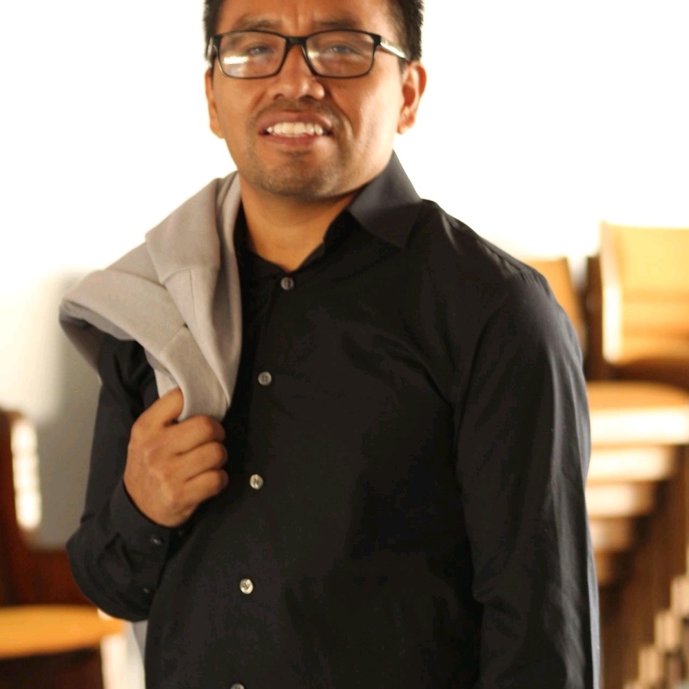 Meet your Posher, Cesar